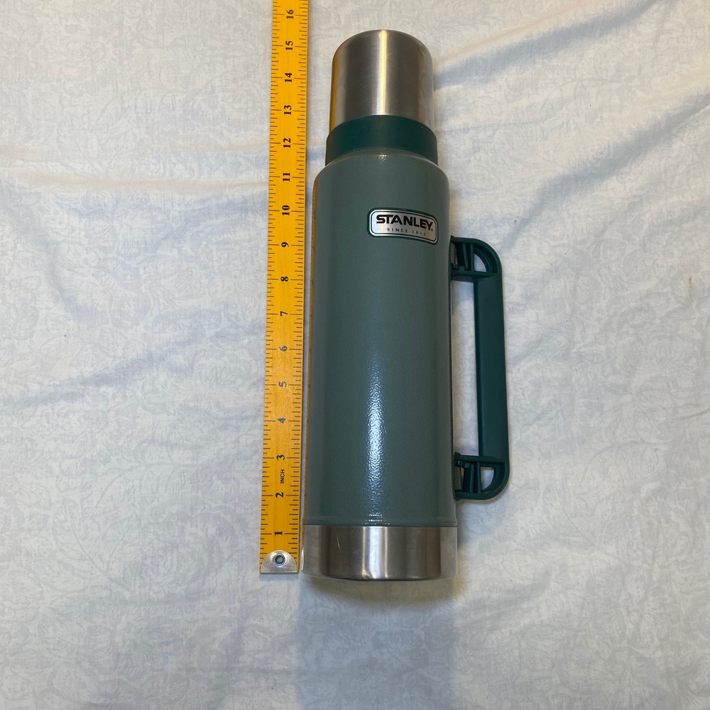 Stanley‎ Classic Vacuum Bottle 1.4 Qt / 1.32L Green Thermos w Handle Cup - Picture 11 of 12